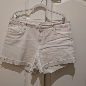 Evereve Kut From The Kloth White Jean Shorts (Size 14)